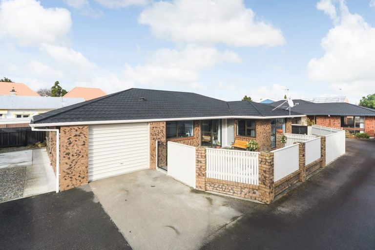 Photo of property in 166b Fitzherbert Avenue, West End, Palmerston North, 4410