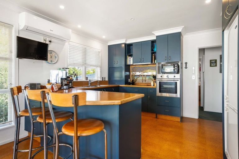 Photo of property in 112 Tangaroa Road, Whangamata, 3620