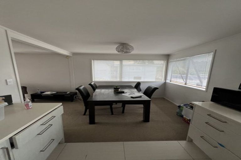 Photo of property in 30 Vandeleur Avenue, Birkdale, Auckland, 0626