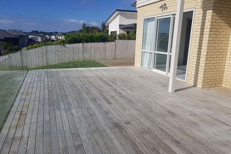 Photo of property in 12 Butler Stoney Crescent, Silverdale, 0932