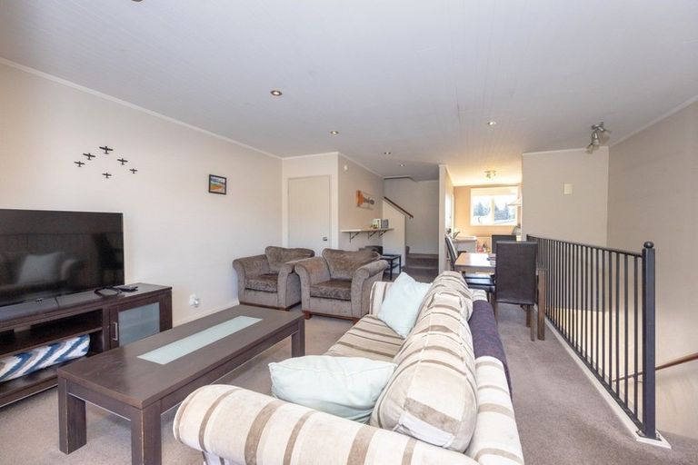 Photo of property in 9/43 Plantation Road, Wanaka, 9305