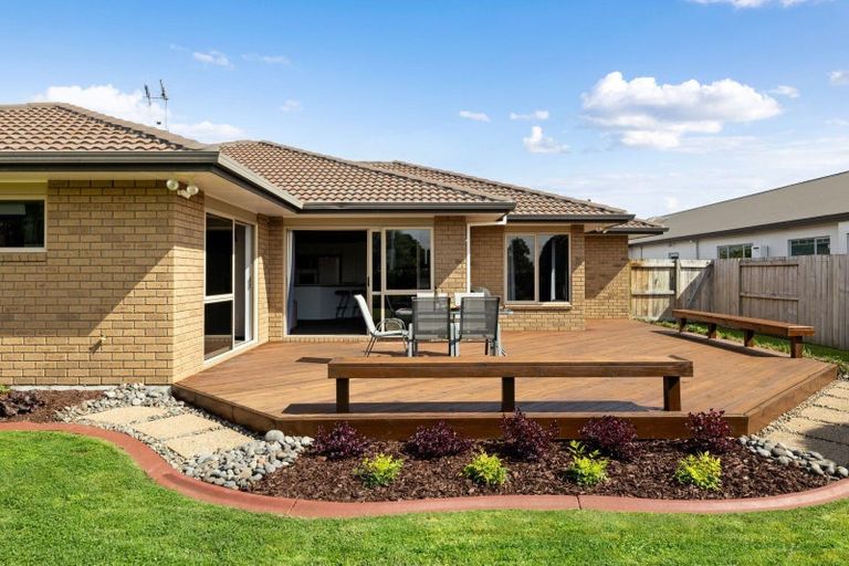 Photo of property in 13 Rosewood Court, Huntington, Hamilton, 3210