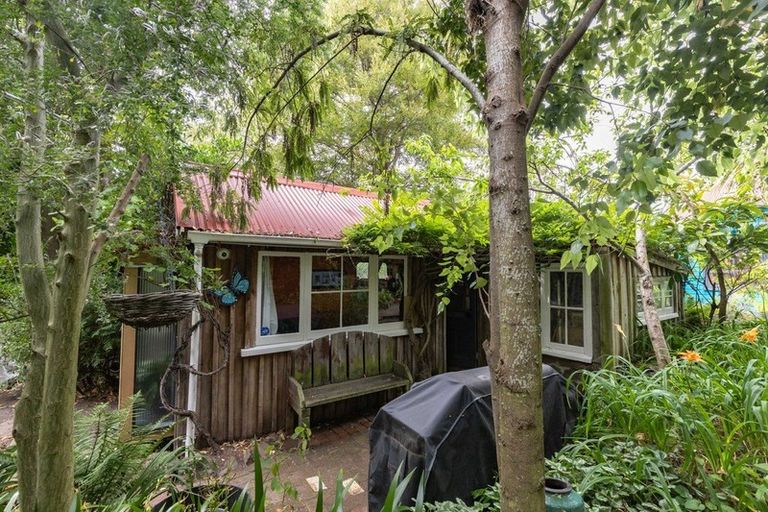 Photo of property in 38 Voelas Road, Lyttelton, 8082