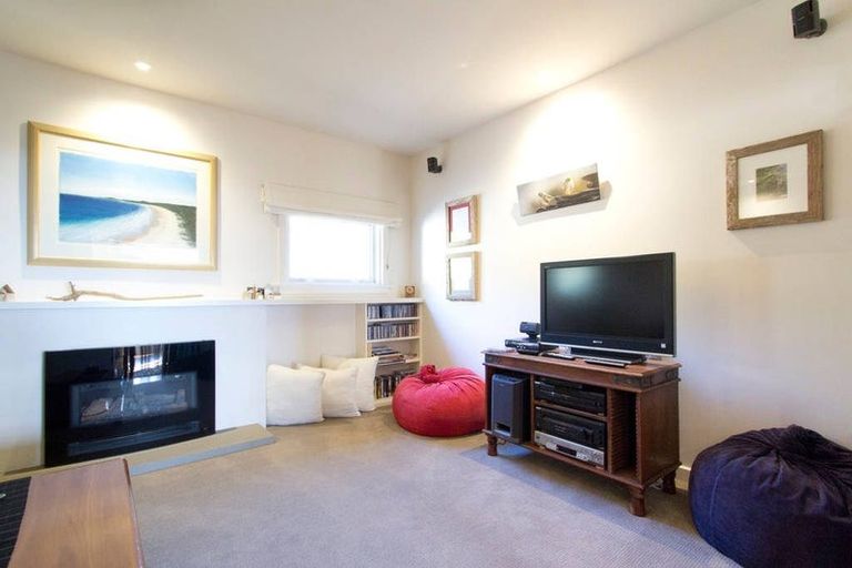 Photo of property in 8 Ocean View Terrace, Sumner, Christchurch, 8081