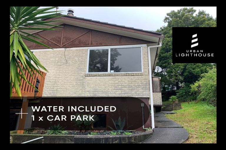 Photo of property in 14 Kilcar Place, Massey, Auckland, 0614