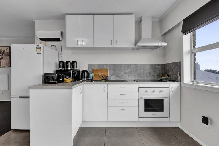 Photo of property in 4/194 Powderham Street, New Plymouth, 4310