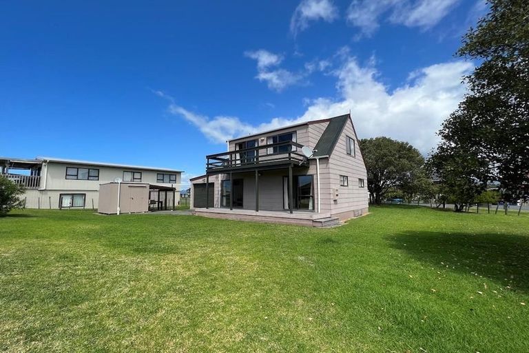 Photo of property in 2 Ngatiwai Place, Whangaruru, Russell, 0184