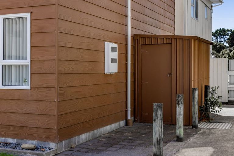 Photo of property in 120 Seventh Avenue, Urenui, 4377