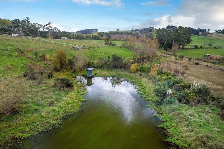Photo of property in 25 Hull Road, Waitoki, Kaukapakapa, 0871