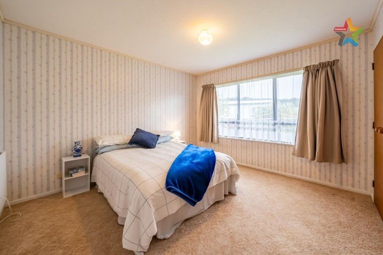 Photo of property in 12 Kennedy Grove, Stokes Valley, Lower Hutt, 5019