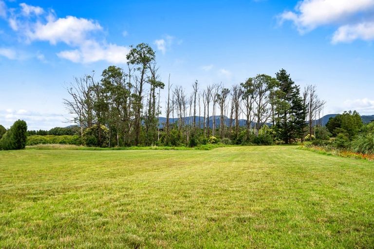 Photo of property in 30b Thompsons Track, Aongatete, 3178