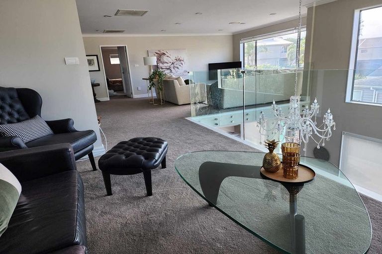 Photo of property in 89b William Bayes Place, Red Beach, 0932