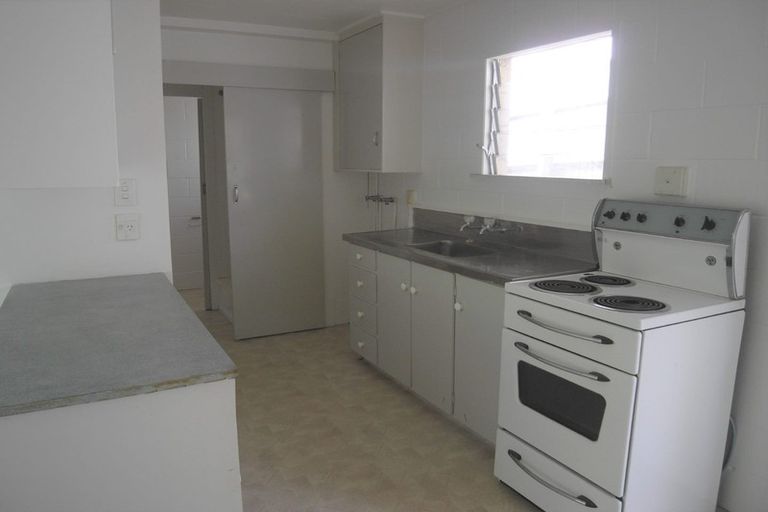 Photo of property in 1a Rimu Street, New Lynn, Auckland, 0600