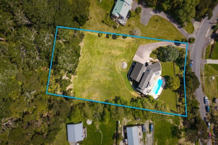 Photo of property in 7 Attwood Road, Paremoremo, Auckland, 0632