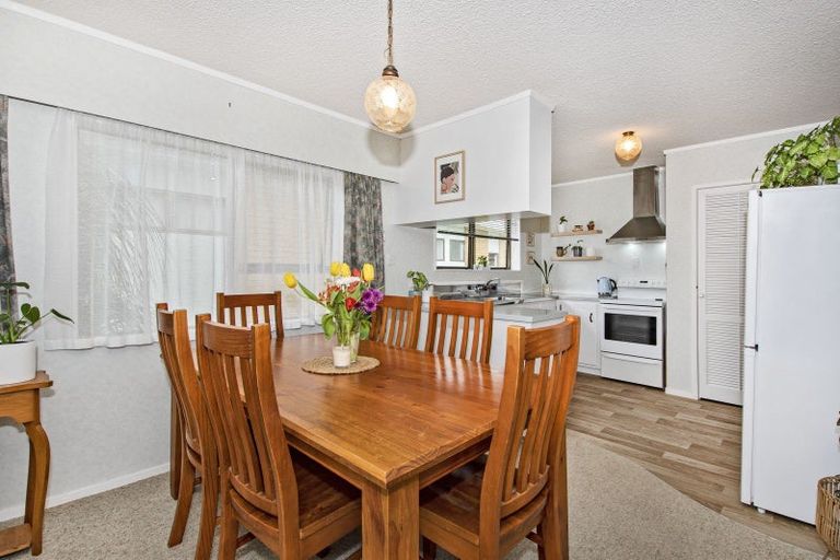 Photo of property in 8b Carr Street, Te Kamo, Whangarei, 0112