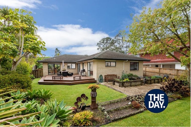 Photo of property in 276 Glenvar Road, Torbay, Auckland, 0630