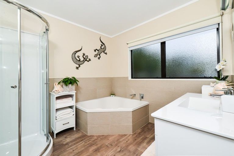 Photo of property in 10 Azimuth Place, Flagstaff, Hamilton, 3210