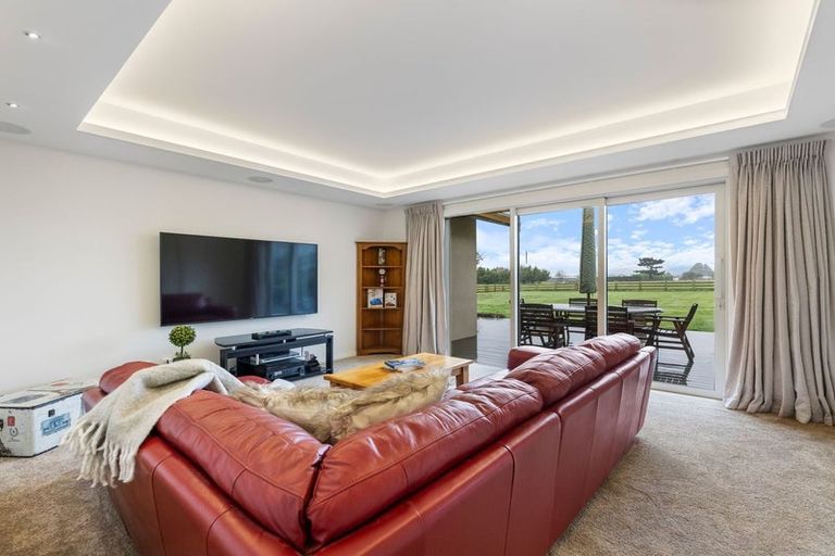 Photo of property in 100 Wingatui Road, Mosgiel, 9024