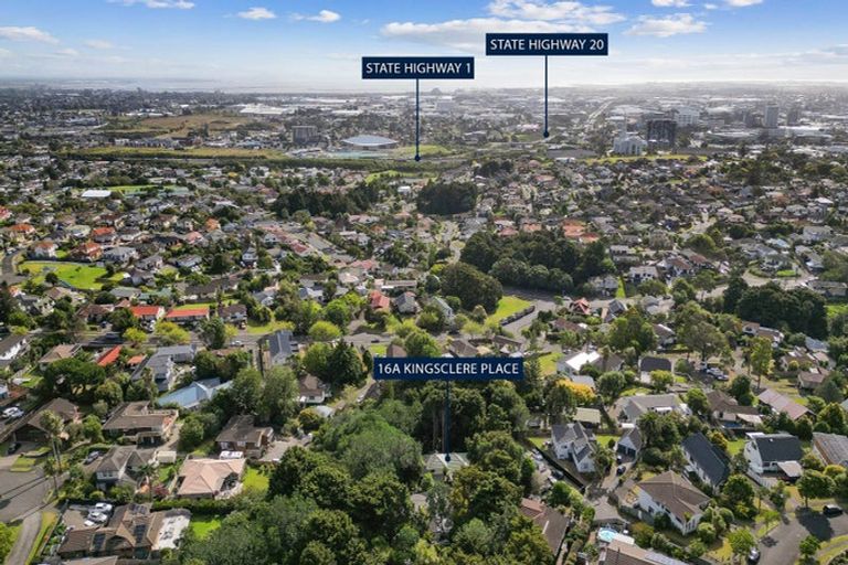 Photo of property in 16a Kingsclere Place, Goodwood Heights, Auckland, 2105