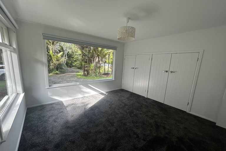 Photo of property in 9 York Road, Titirangi, Auckland, 0604