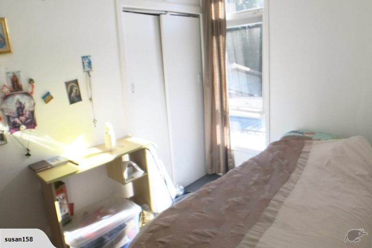 Photo of property in 796 East Coast Road, Oteha, Auckland, 0630