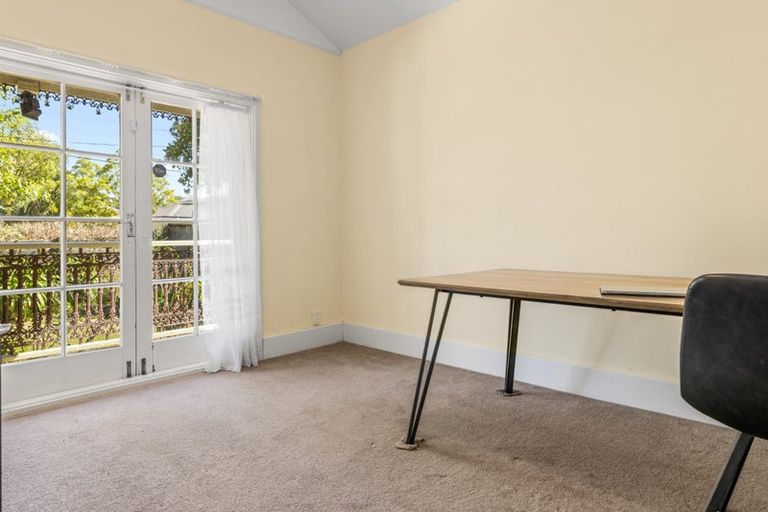 Photo of property in 36 Olliviers Road, Phillipstown, Christchurch, 8011