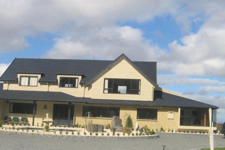 Photo of property in 157 Sweetacres Drive, Normandale, Lower Hutt, 5010