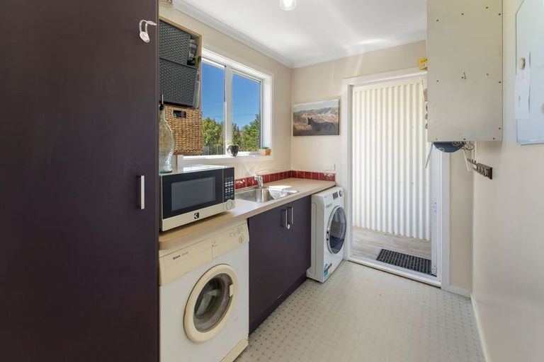 Photo of property in 4 Leigh Road, Foxhill, Wakefield, 7095