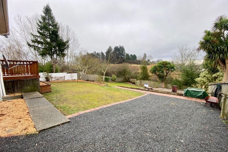 Photo of property in 12 Cossens Street, Balclutha, 9230