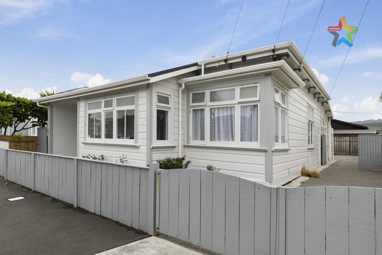 Photo of property in 9 Queen Street, Petone, Lower Hutt, 5012