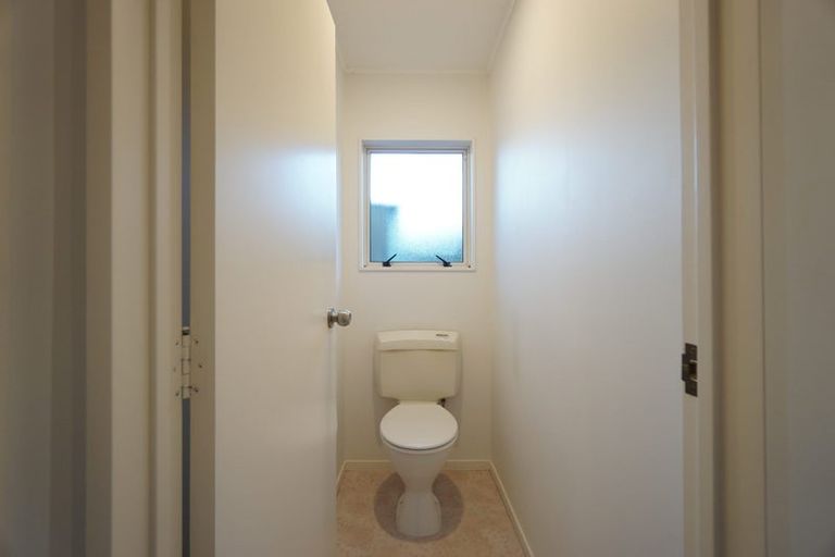 Photo of property in 2/46 La Trobe Street, Pakuranga Heights, Auckland, 2010