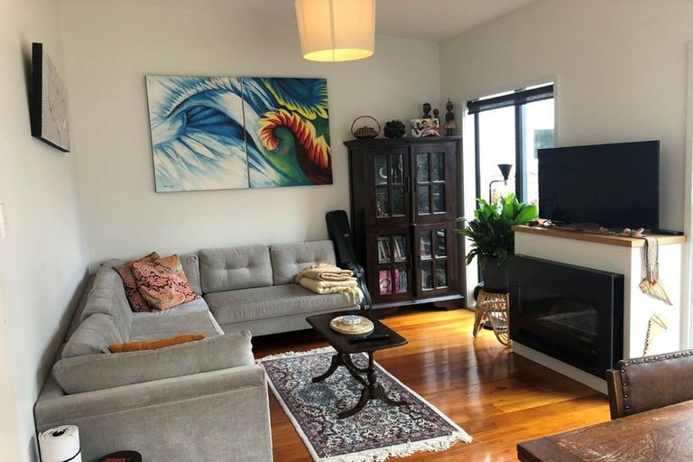 Photo of property in 28 Hiropi Street, Newtown, Wellington, 6021