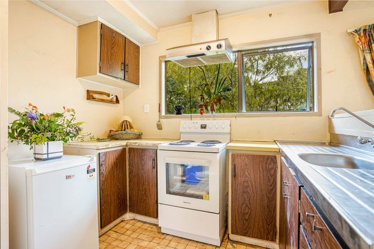 Photo of property in 47 Kemp Road, Massey, Auckland, 0614