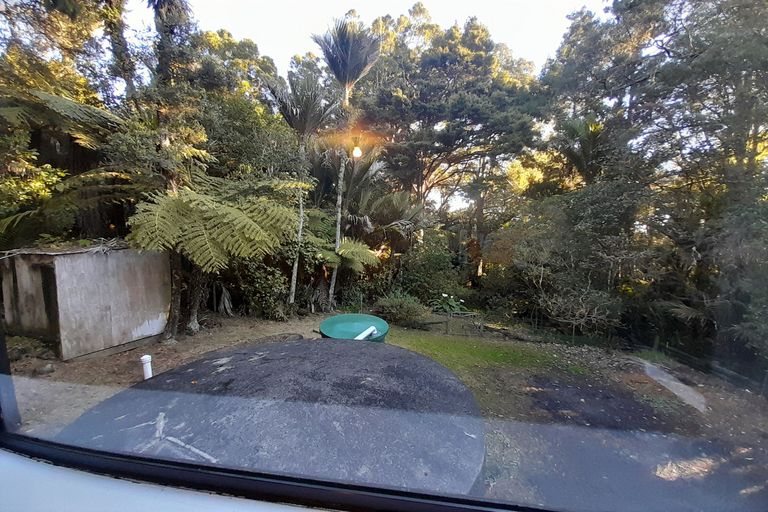 Photo of property in 108 Hinau Road, Waimauku, 0881