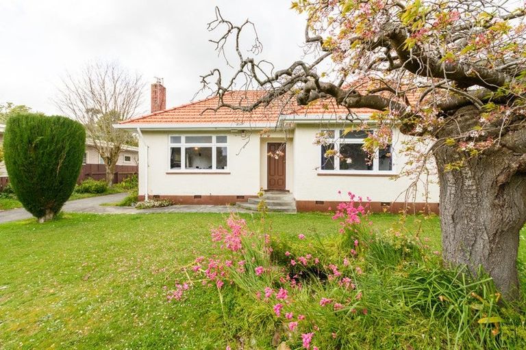 Photo of property in 3 Moana Street, Hokowhitu, Palmerston North, 4410