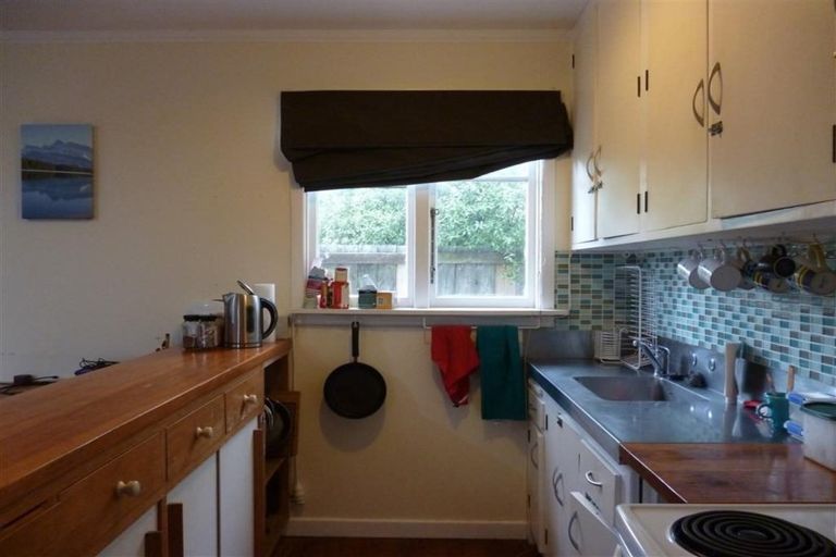 Photo of property in 9 Blake Street, New Brighton, Christchurch, 8061