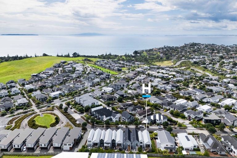 Photo of property in 74 Caldera Drive, Long Bay, Auckland, 0630