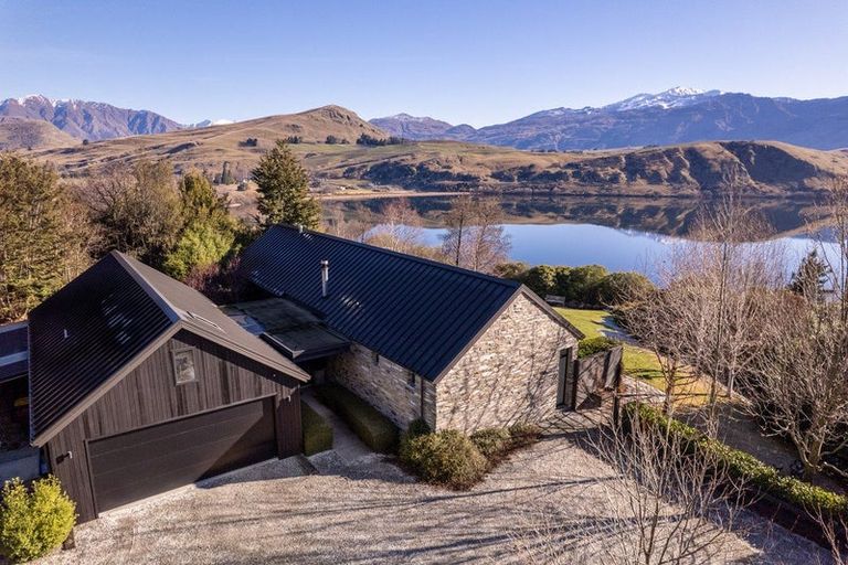 Photo of property in 12 Alfred Duncan Drive, Lake Hayes, Queenstown, 9371