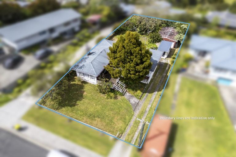 Photo of property in 58 Chorley Avenue, Massey, Auckland, 0614