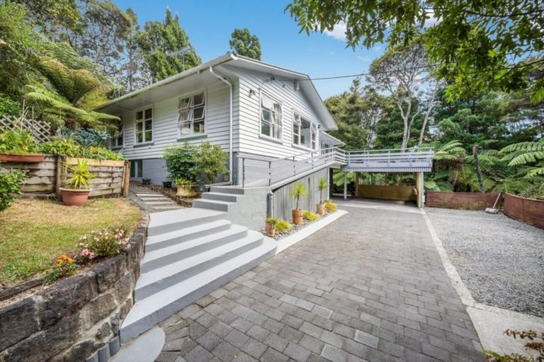 Photo of property in 127 Konini Road, Titirangi, Auckland, 0604
