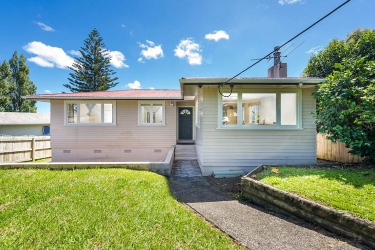 Photo of property in 39 Chorley Avenue, Massey, Auckland, 0614