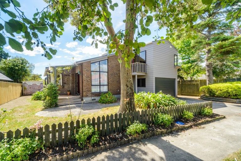 Photo of property in 42a Clifton Terrace, Fitzherbert, Palmerston North, 4410