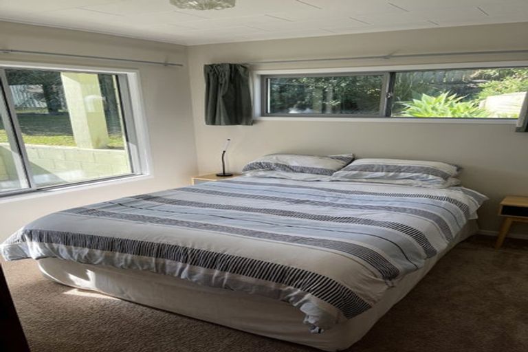 Photo of property in 10 Twilight Bay, Omaha, 0986