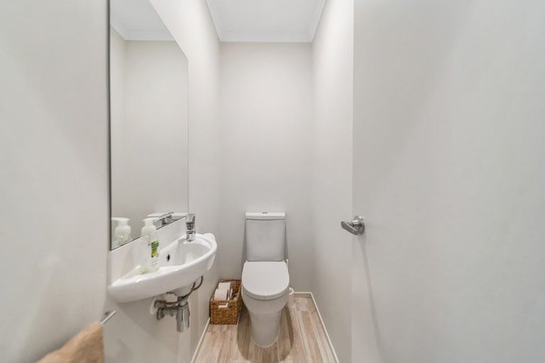 Photo of property in 38 Matairangi Avenue, Totara Heights, Auckland, 2105