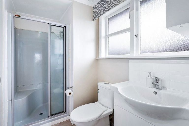 Photo of property in 10 Whitley Avenue, Ebdentown, Upper Hutt, 5018