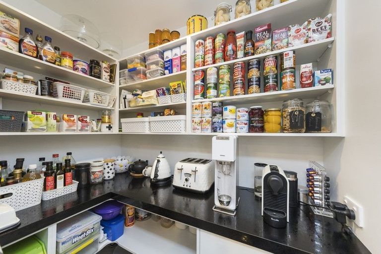 Photo of property in 137 Atawhai Road, Fitzherbert, Palmerston North, 4410