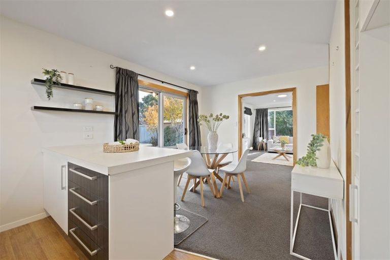 Photo of property in 478 Mairehau Road, Parklands, Christchurch, 8083