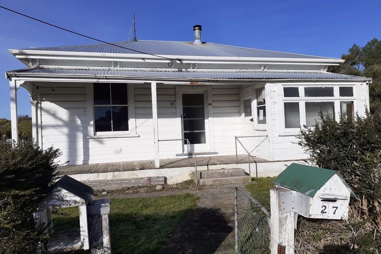 Photo of property in 27 Bridge Street, Eketahuna, 4900