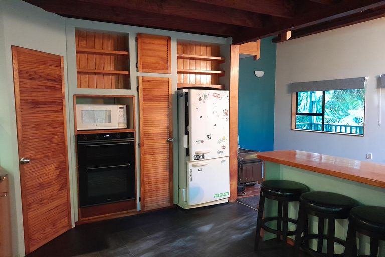 Photo of property in 108 Hinau Road, Waimauku, 0881