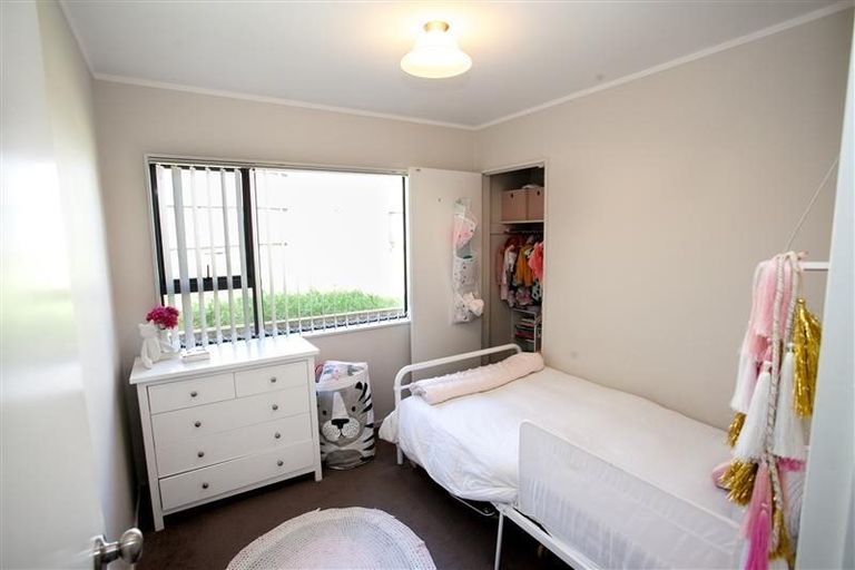 Photo of property in 1/27 Kopara Place, Clendon Park, Auckland, 2103